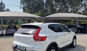 VOLVO XC40 D3 Momentum completo