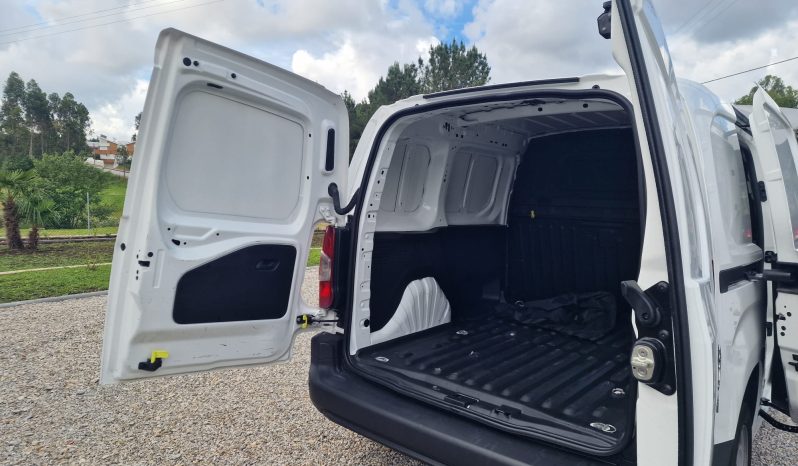 Peugeot Partner 1.5 BlueHDi Premium Standart completo