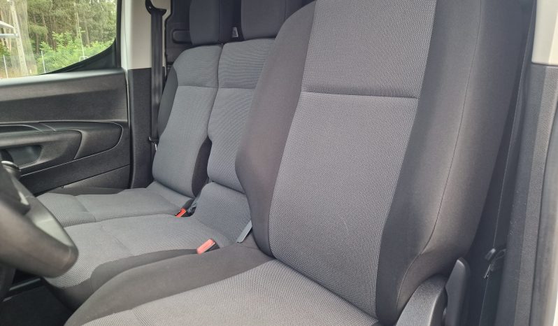 Peugeot Partner 1.5 BlueHDi Premium Standart completo